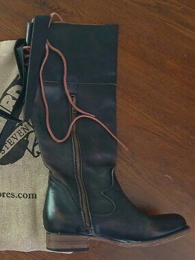 Freebird Cyn Knee high boots